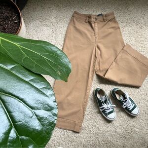 Wide Legged Cropped Khakis